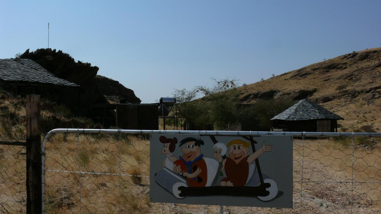 Rooiklip Camp Flintstoneアパートメント エクステリア 写真